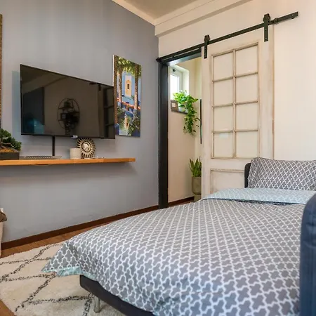 Arty Vintage Townhouse With Rooftop Shower & Sun Loungers Olhao Exterior photo
